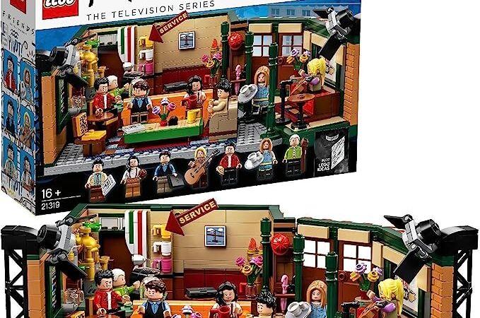 This Central Perk café is packed with authentic details to show off on display and inspire hilarious memories of the classic Friends TV show