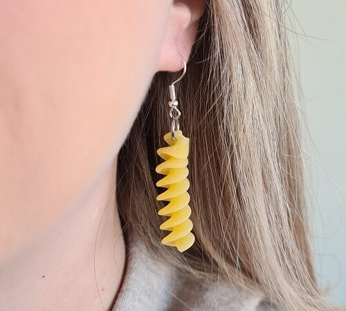 Chic and playful fusilli earrings add a twist of whimsy to your ensemble, making every day a pasta-rrific affair!