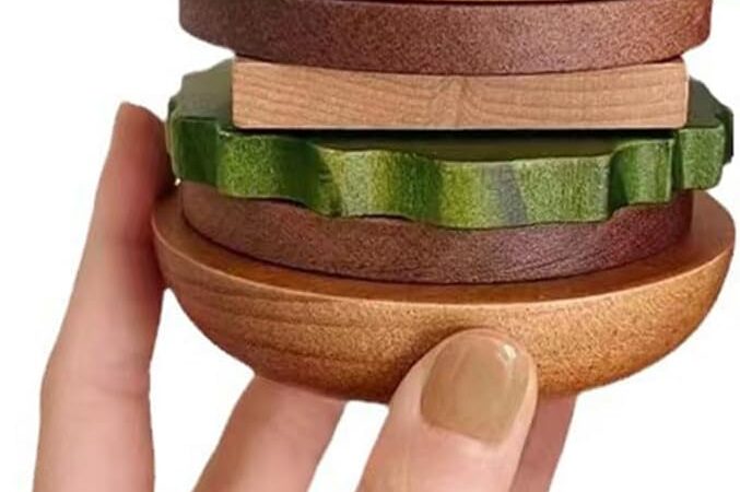 Hamburger Coasters Set are perfect for serving drinks while keeping tables free from water rings, heat marks, or scratches